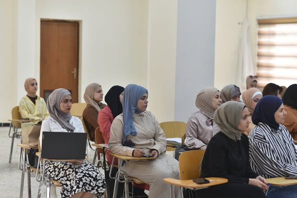 ورشة عمل المهارات الذاتية للغة الإنكليزية يقيمها قسم الحاسوب 2