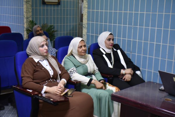 ورشة عمل حول ميكانيك الكم تقيمها وحدة التعليم المستمر بالتعاون مع قسم الفيزياء 3