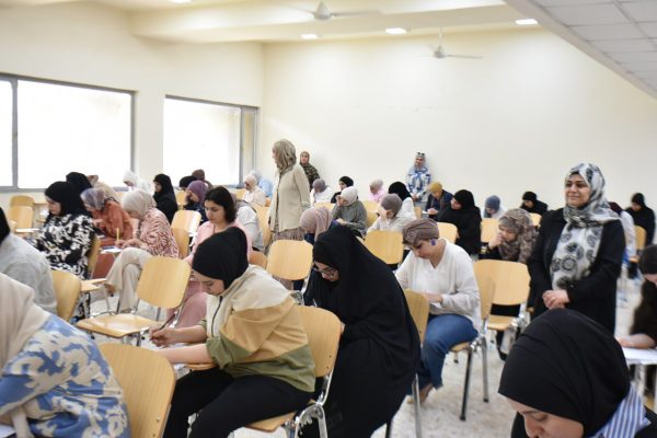 جولة تفقدية للاطلاع على سير الامتحان التنافسي للدراسات العليا (الماجستير والدكتوراه)1