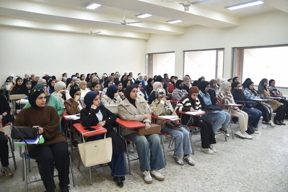قسم علوم الحياة ينظم ندوة تعريفية لطالبات المرحلة الأولى بالتعاون مع وحدة التأهيل والتوظيف2