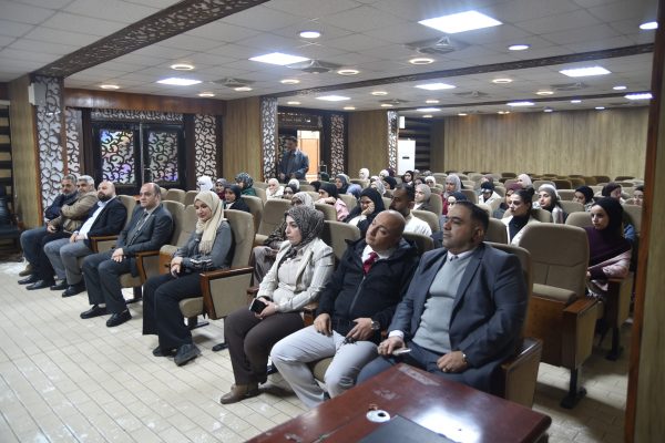 ورشة توعوية بعنوان الأمن السيبراني والجرائم الالكترونيةفهم المخاطر وأساليب الوقاية في كلية العلوم للبنات